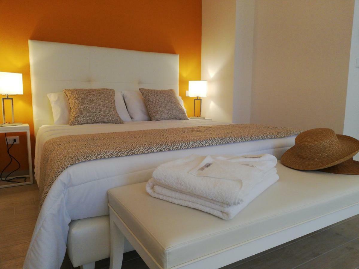 Kaloneiro Guest House Corigliano d'Otranto Bagian luar foto