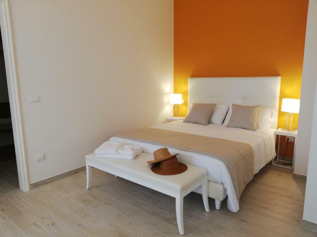 Kaloneiro Guest House Corigliano d'Otranto Bagian luar foto