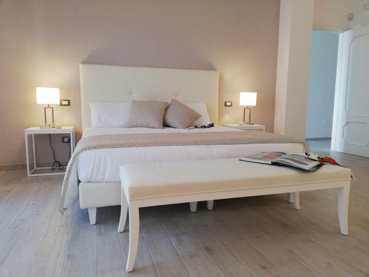 Kaloneiro Guest House Corigliano d'Otranto Bagian luar foto